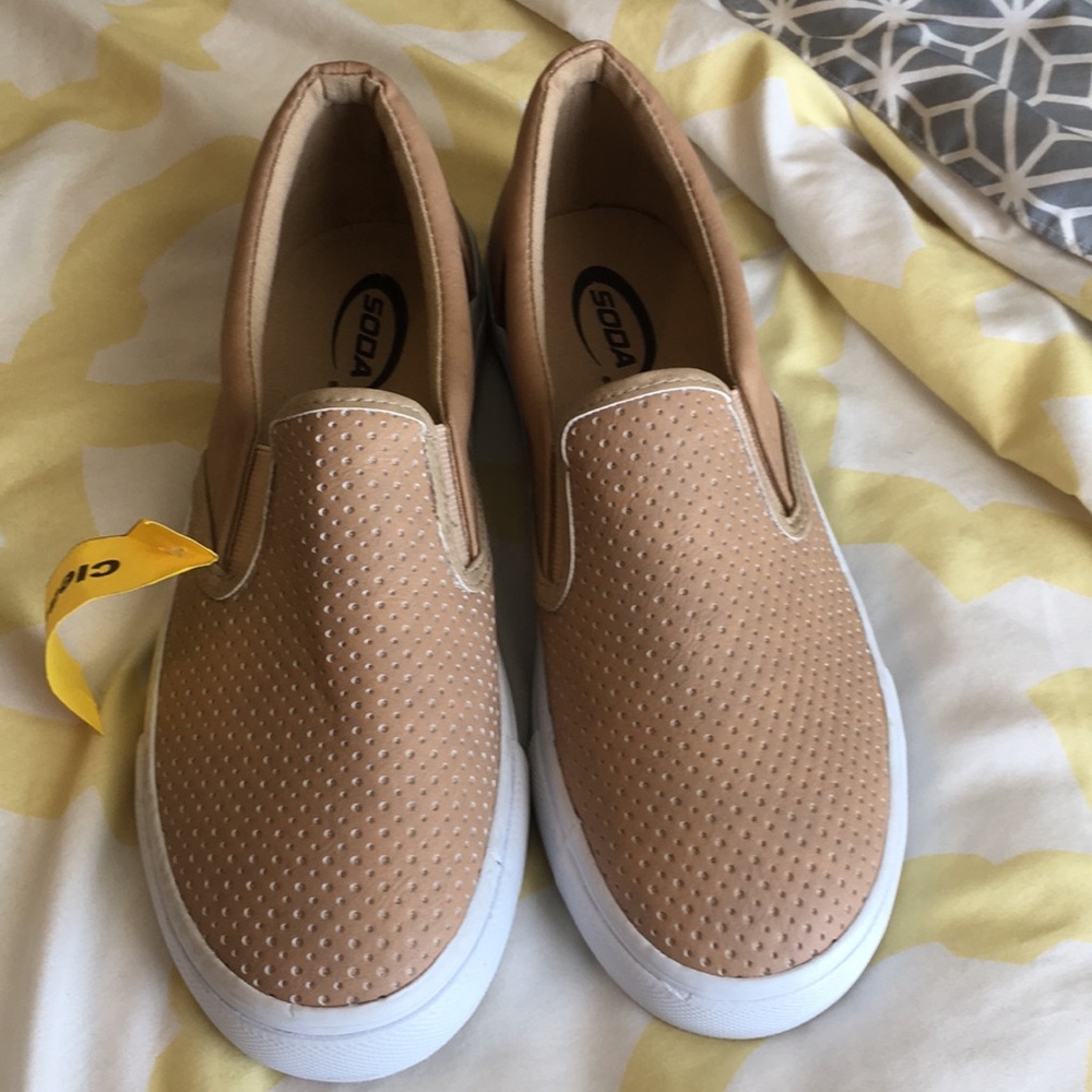 Soda Slip on sneakers